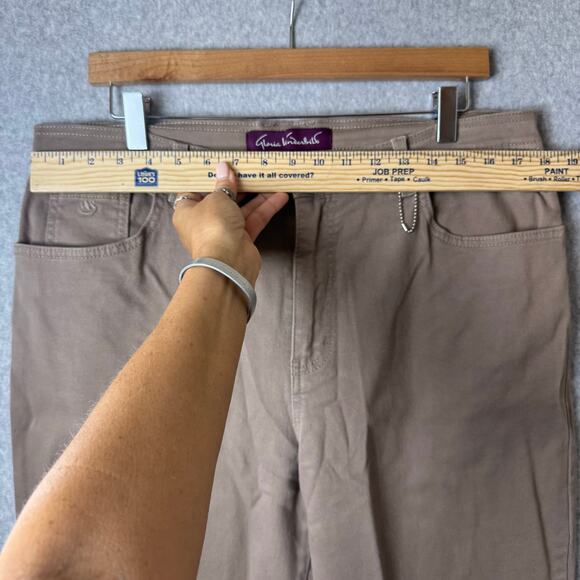 Gloria Vanderbilt Tan Jeans Women’s Size 16 Straight Leg Stretch Casual Comfort - Picture 6 of 11